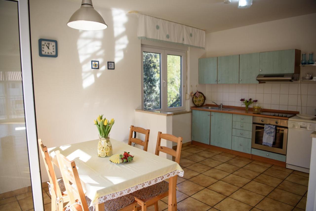 Villa Claudia Lemon Appartment Premantura Dış mekan fotoğraf